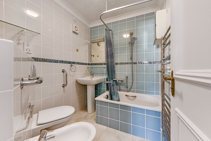 Additional image 13 of 2 bed flat for saleHenty Gardens, Chichester PO19