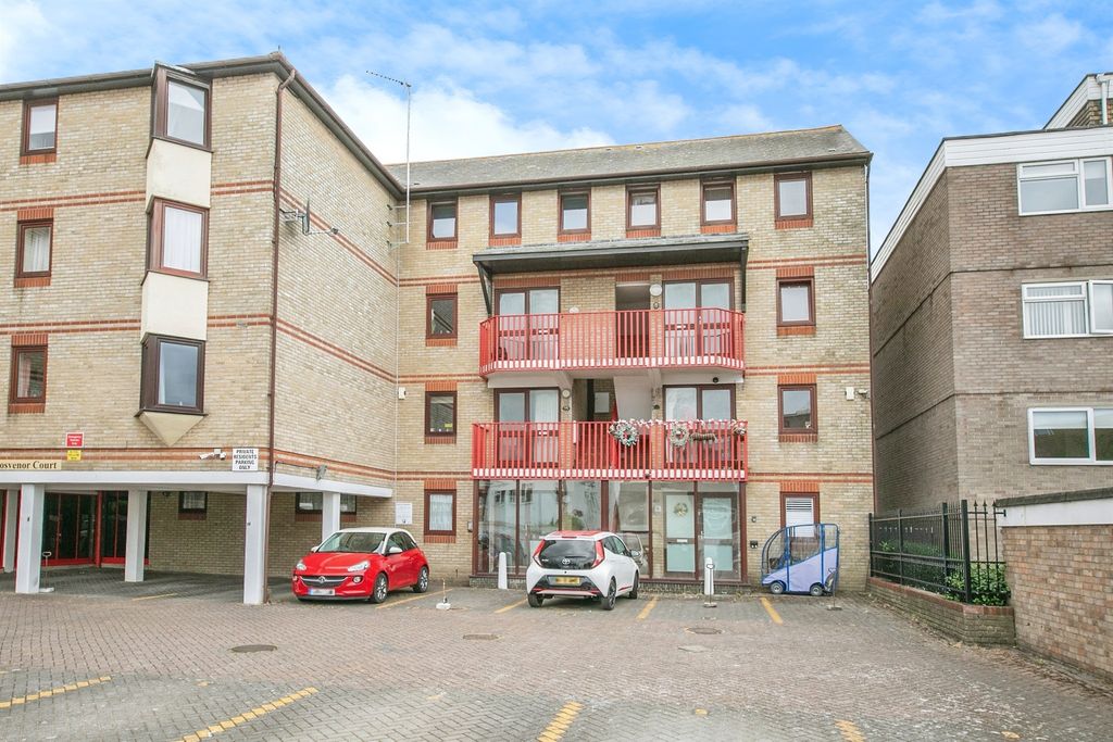 Additional image 15 of 2 bed flat for saleRosemary Road, Clacton-On-Sea CO15