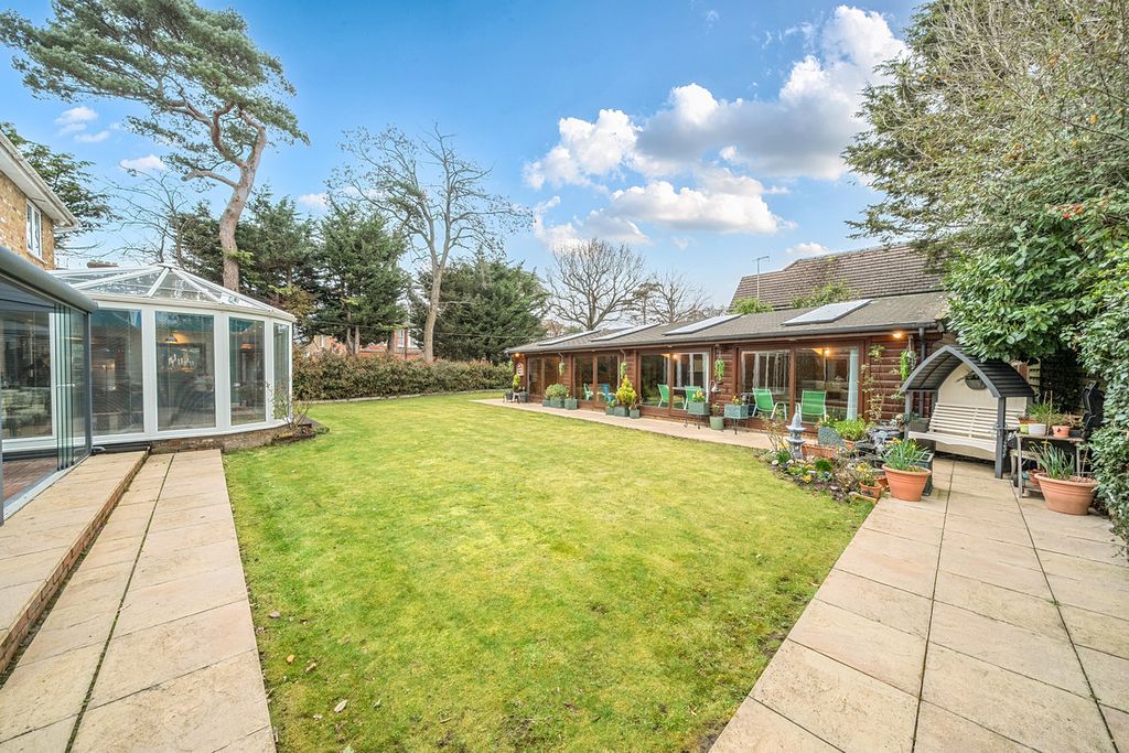 Additional image 22 of 5 bed detached house for saleHeathfield Road, Bushey WD23