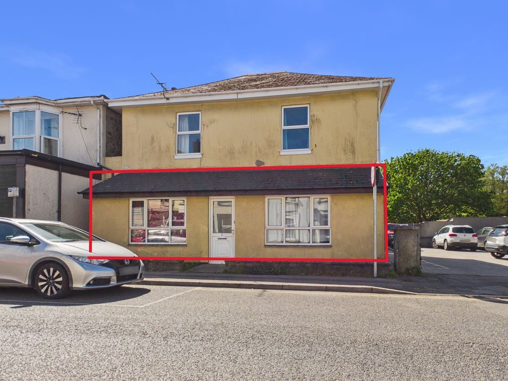 1 bed flat for saleBasset Road, Camborne, Near Town Centre TR14