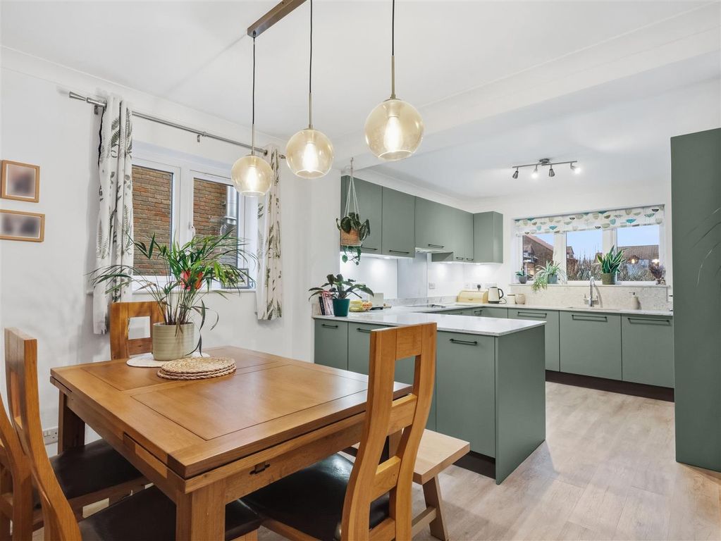 Additional image 4 of 5 bed town house for saleAsquith Close, Christchurch BH23
