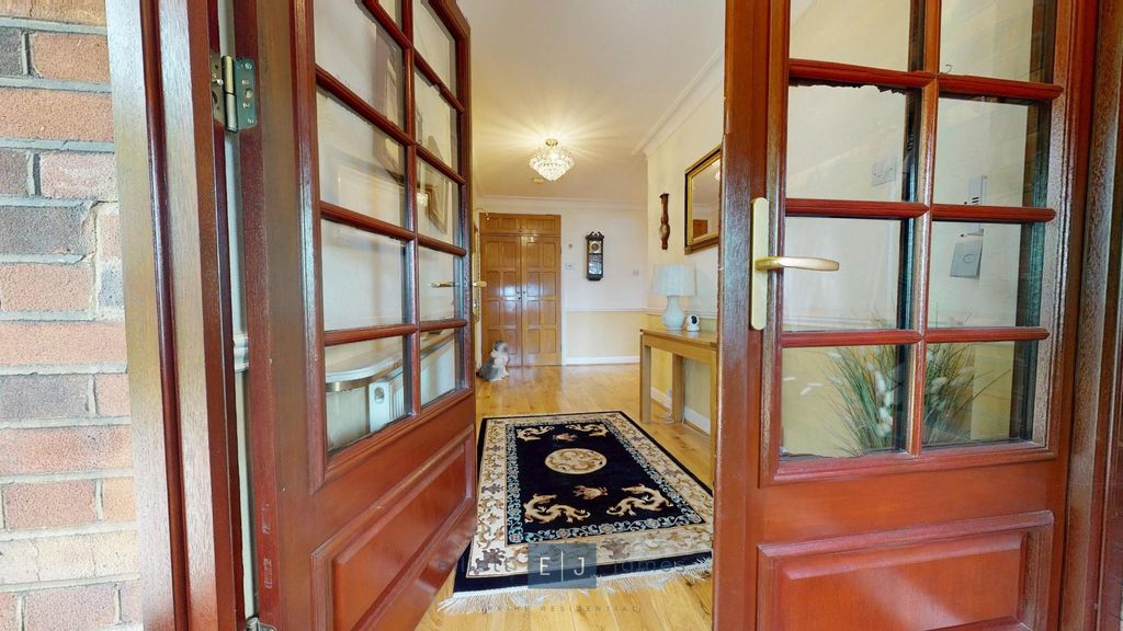 Additional image 5 of 5 bed detached house for saleLee Grove, Chigwell IG7