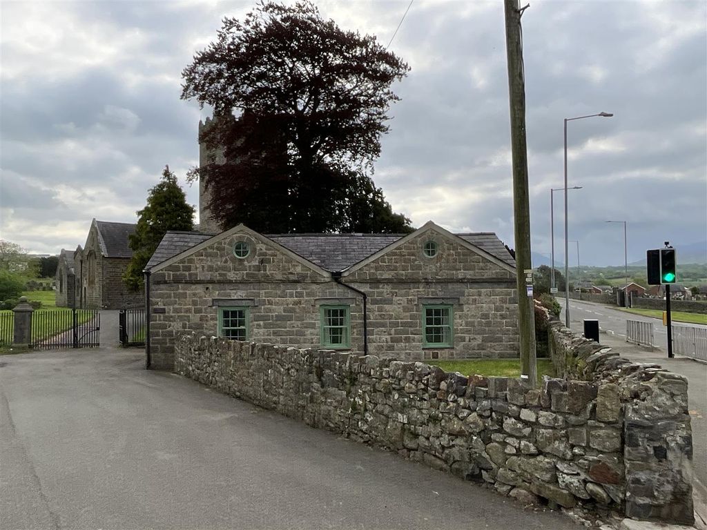 Additional image 17 of 3 bed detached bungalow for saleLlanbeblig Road, Caernarfon LL55
