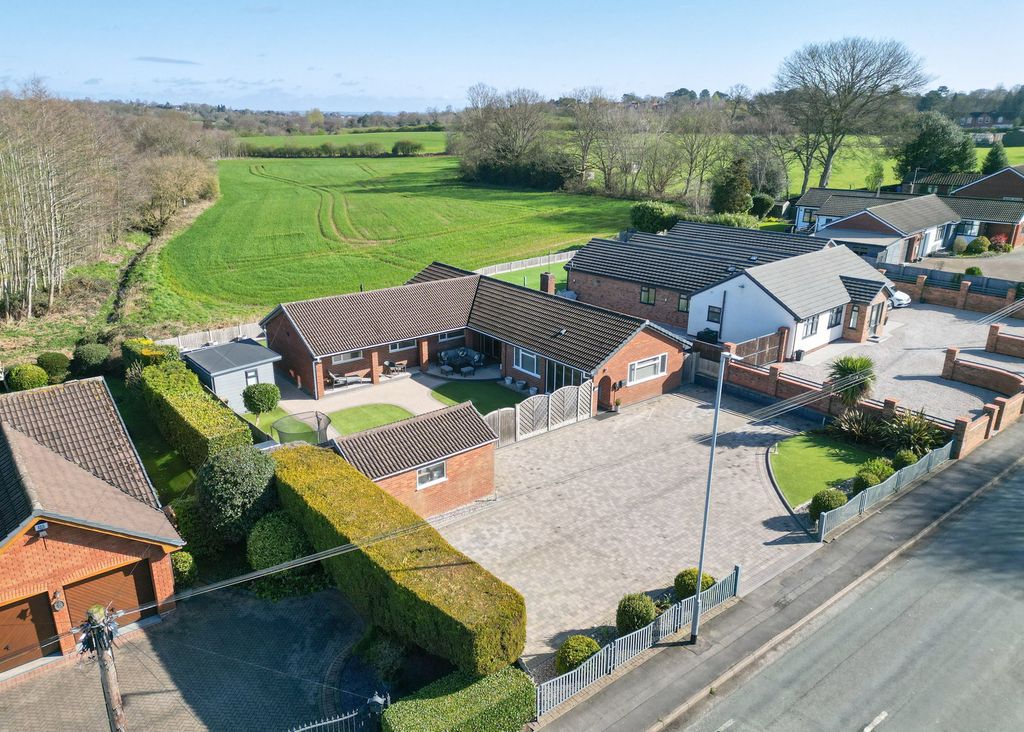 Additional image 2 of 3 bed bungalow for saleChurch Road, Burntwood WS7