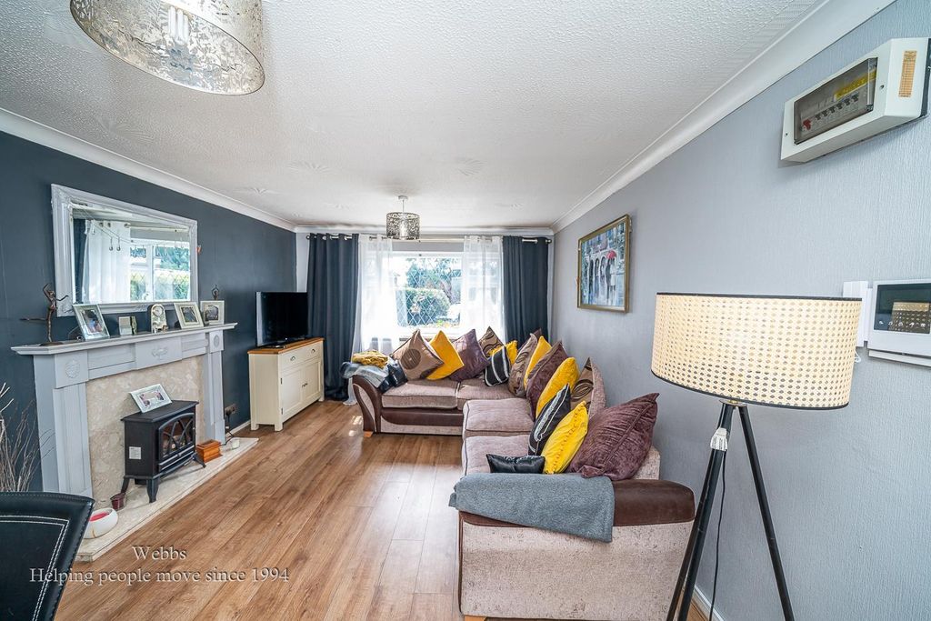 Additional image 2 of 2 bed flat for saleCannock Road, Heath Hayes, Cannock WS12