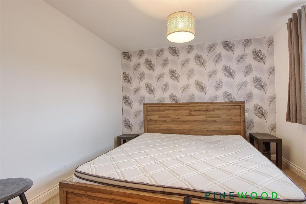 Additional image 7 of 1 bed flat for saleArchdale Close, Chesterfield S40