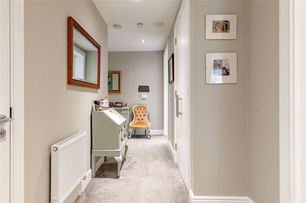 Additional image 9 of 2 bed flat for saleStratton Place, Stratton, Cirencester, Gloucestershire GL7