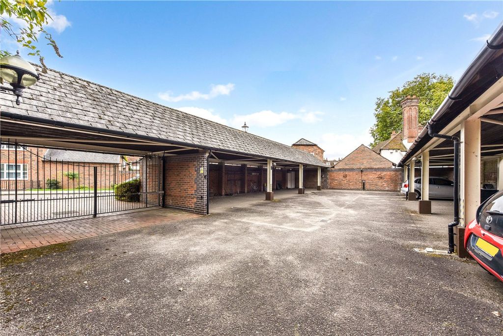 Additional image 18 of 2 bed flat for saleHenty Gardens, Chichester PO19