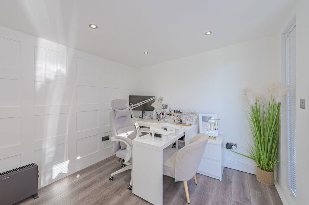 Additional image 27 of 3 bed bungalow for saleChurch Road, Burntwood WS7