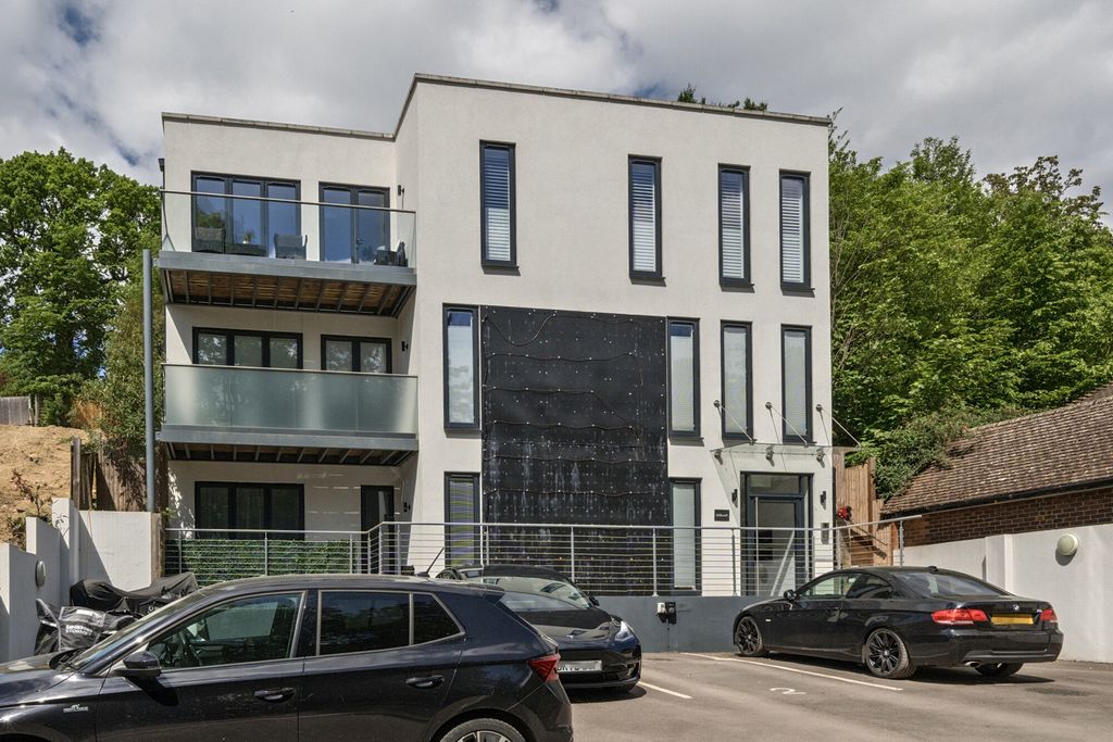 Additional image 19 of 2 bed flat for saleSouthill Road, Chislehurst BR7