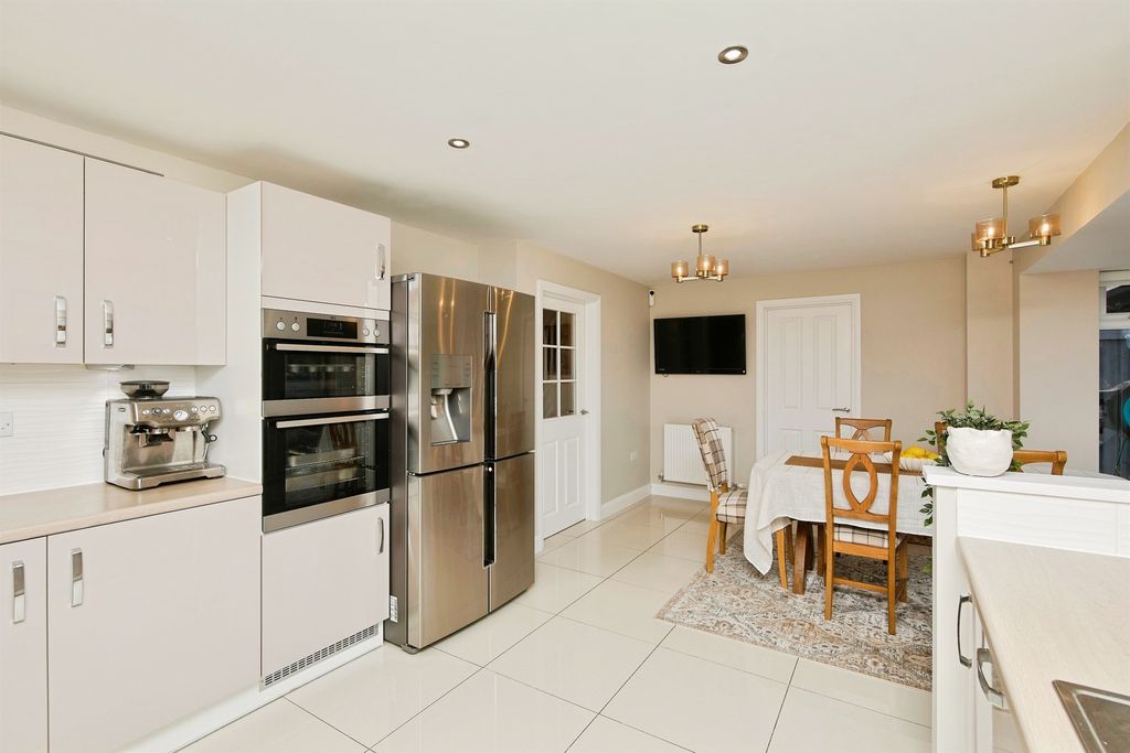 Additional image 9 of 4 bed detached house for saleRook Drive, Burton-On-Trent DE13