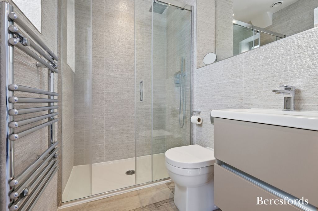 Additional image 17 of 3 bed flat for saleNew London Road, Chelmsford CM2
