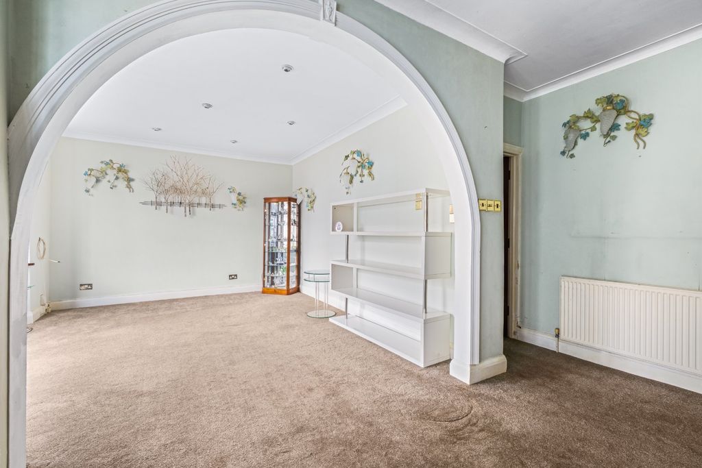 Additional image 33 of 6 bed semi-detached house for saleSalisbury Road, Carshalton SM5