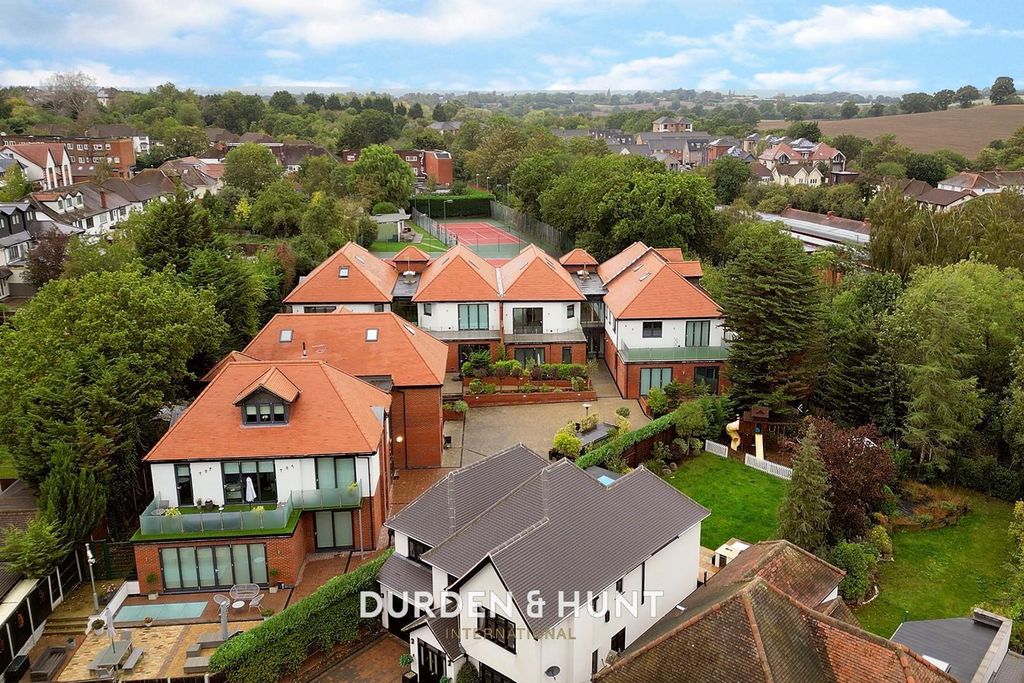 Additional image 33 of 2 bed flat for saleEden Avenue, Chigwell IG7