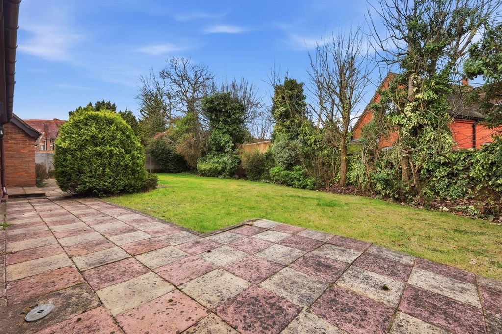 Additional image 50 of 6 bed detached house for saleBromley Lane, Chislehurst BR7