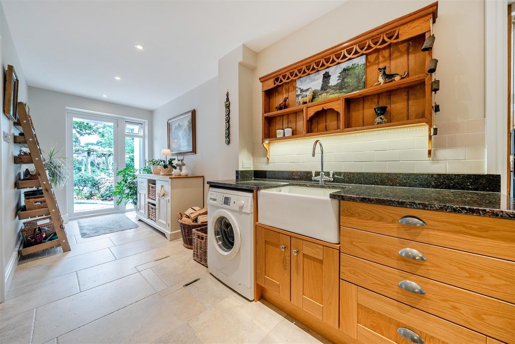 Additional image 16 of 6 bed detached house for saleCrawley Ridge, Camberley, Surrey GU15