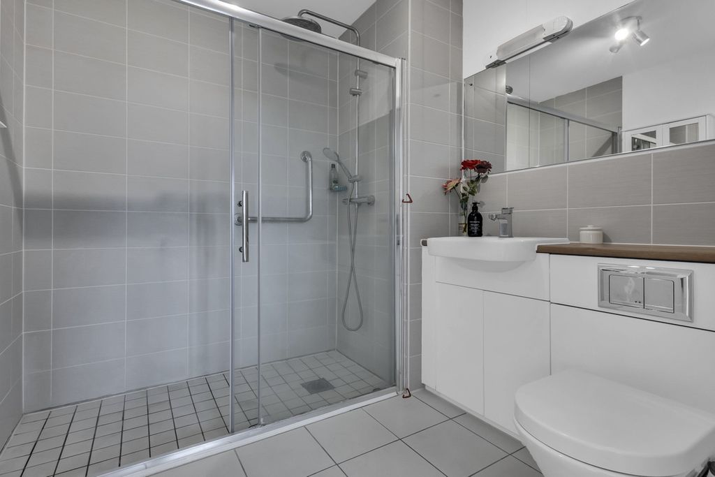 Additional image 10 of 2 bed flat for saleKeepers Close, Canterbury CT1