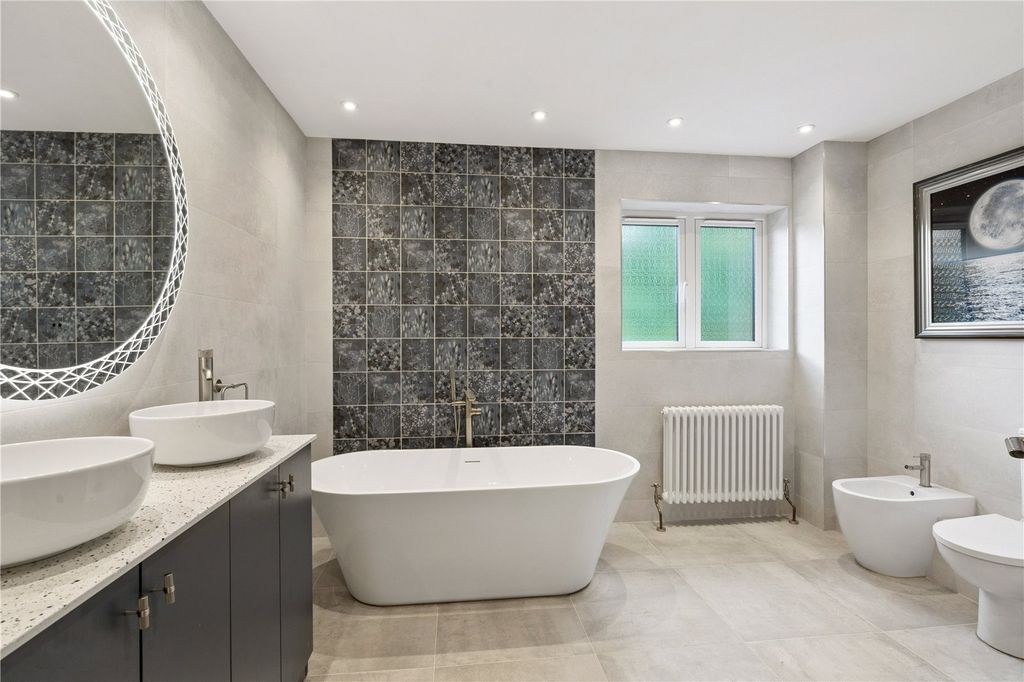 Additional image 9 of 5 bed detached house for saleWaverley Drive, Camberley, Surrey GU15