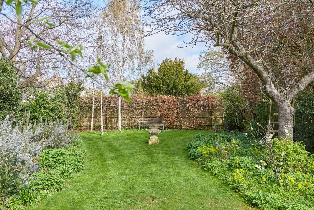 Additional image 23 of 6 bed semi-detached house for saleHills Road, Cambridge CB2