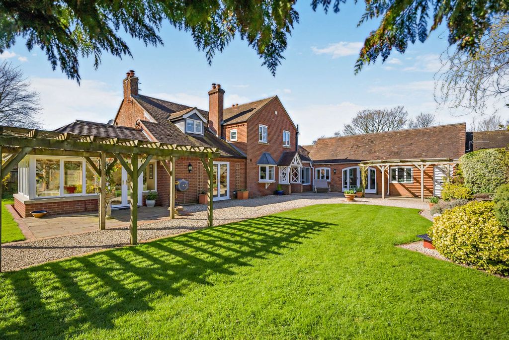 4 bed detached house for saleCross Brook, Dorrington, Shrewsbury, Shropshire SY5