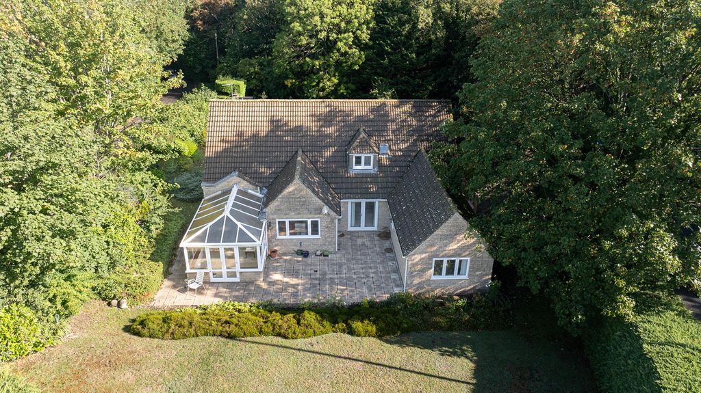 Additional image 3 of 4 bed detached house for saleOld Hardenhuish Lane, Chippenham SN14