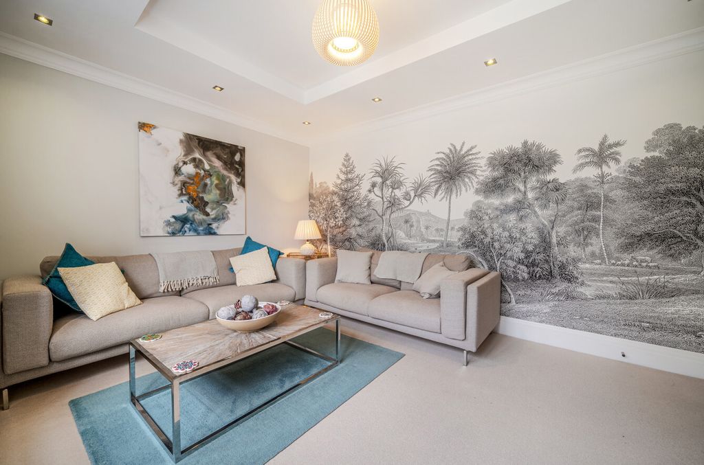 Additional image 10 of 6 bed detached house for saleThe Drive, Chislehurst, Kent BR7