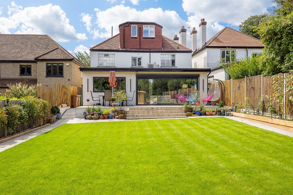 Additional image 26 of 7 bed detached house for saleVincent Avenue, Carshalton SM5