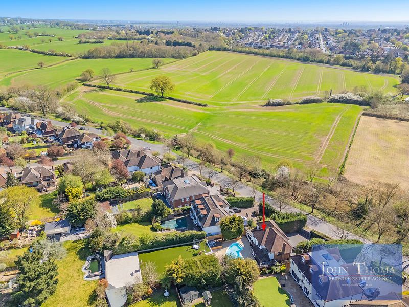 Additional image 39 of 4 bed detached house for saleCourtland Drive, Chigwell IG7