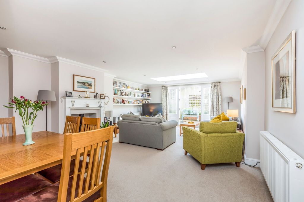 Additional image 2 of 4 bed semi-detached house for saleSt. Johns Street, Chichester PO19