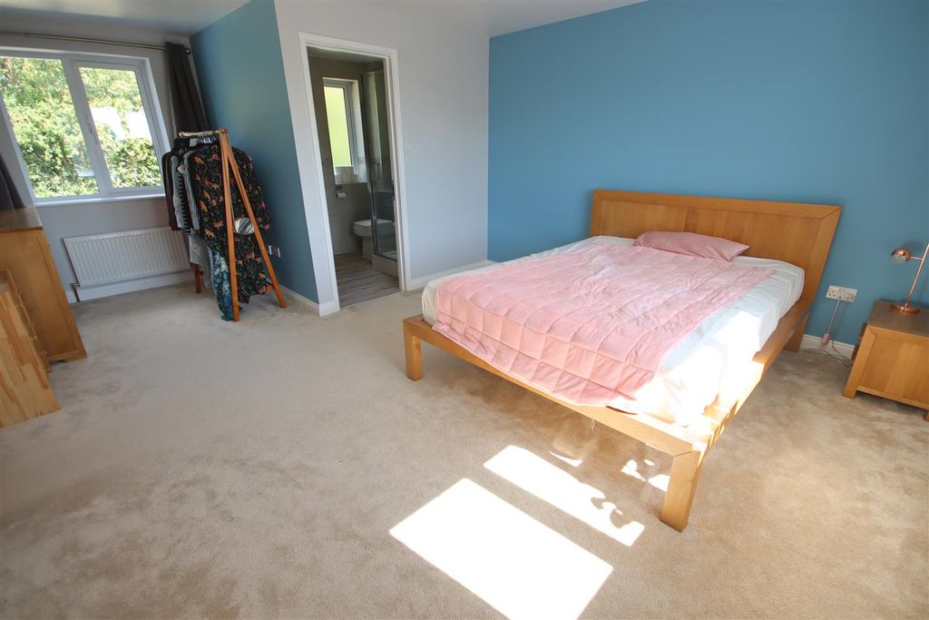 Additional image 12 of 5 bed detached house for saleChamberlain Road, Chippenham SN14