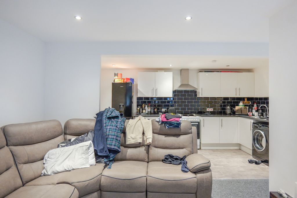 Additional image 7 of 2 bed flat for saleAllendale Street, Burnley BB12