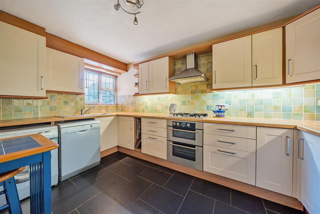 Additional image 4 of 2 bed flat for saleThe Manor House, Portesbery Hill Drive, Camberley GU15