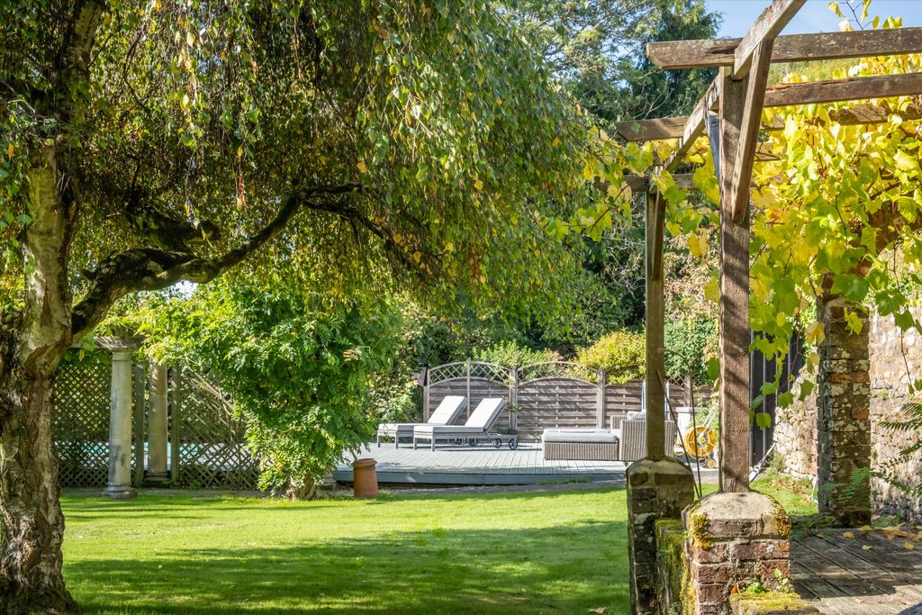 Additional image 26 of 7 bed detached house for saleLondon Road, Pulborough, West Sussex RH20