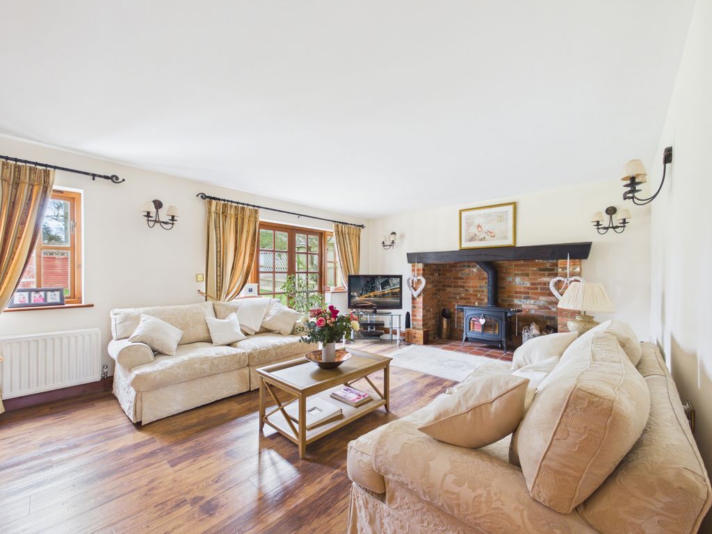 Additional image 3 of 4 bed detached house for saleThe Lane, Lower Icknield Way, Chinnor, Oxfordshire OX39