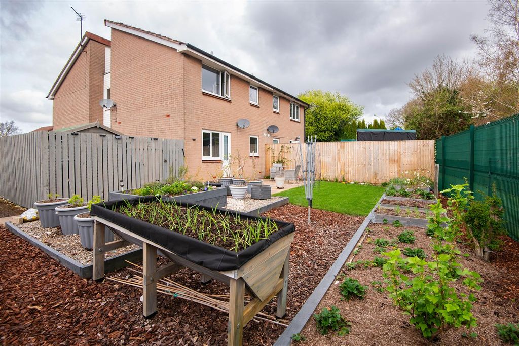 Additional image 4 of 1 bed flat for saleOak Croft, Clayton-Le-Woods, Chorley PR6