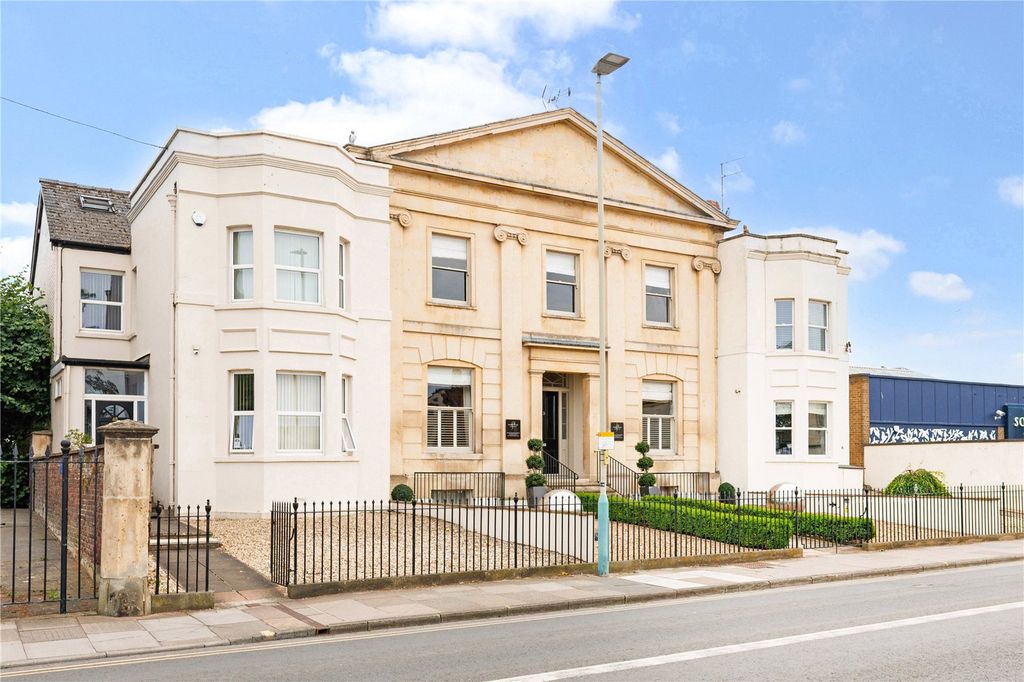 6 bed detached house for salePortland Street, Cheltenham, Gloucestershire GL52