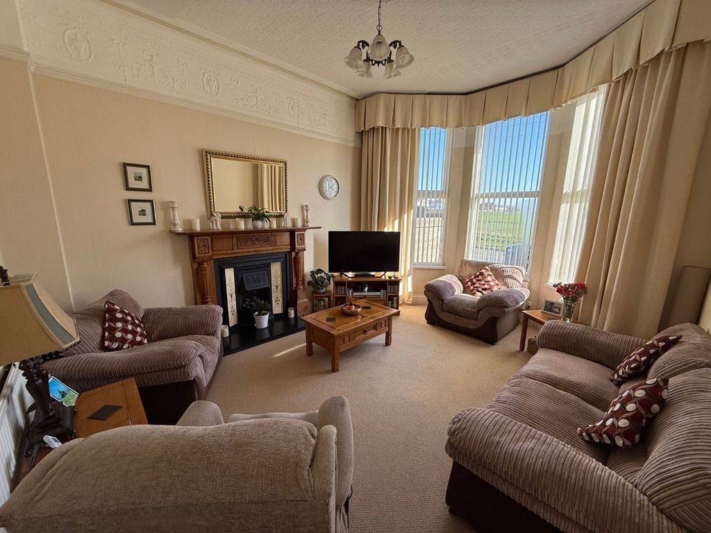 Additional image 4 of 7 bed detached house for salePark Avenue, Cardigan SA43