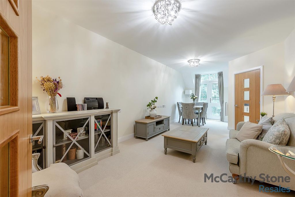 Additional image 4 of 1 bed flat for saleWatson Place, Trinity Road, Chipping Norton, Oxfordshire OX7
