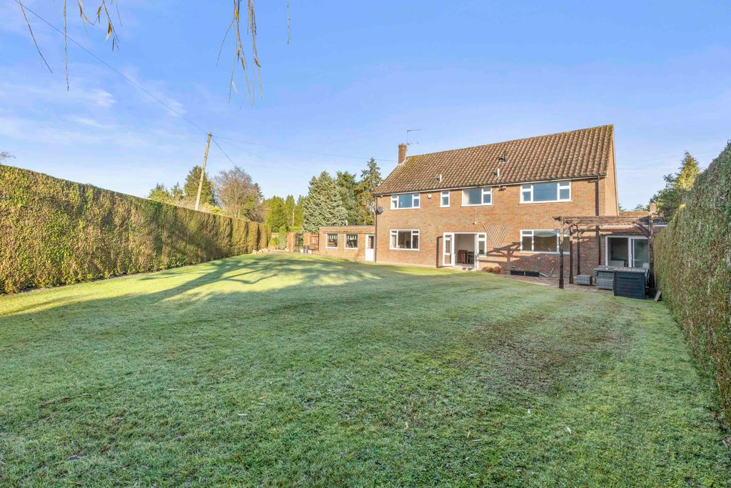 Additional image 3 of 5 bed detached house for saleDoggetts Wood Lane, Chalfont St Giles HP8