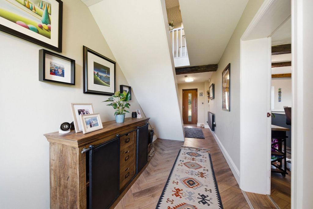Additional image 28 of 4 bed barn conversion for saleGlen View Road, Burnley BB11
