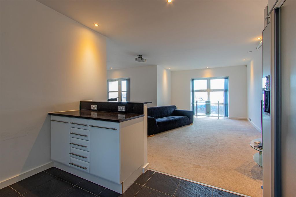 Additional image 4 of 2 bed flat for saleGreyfriars Road, Cardiff CF10