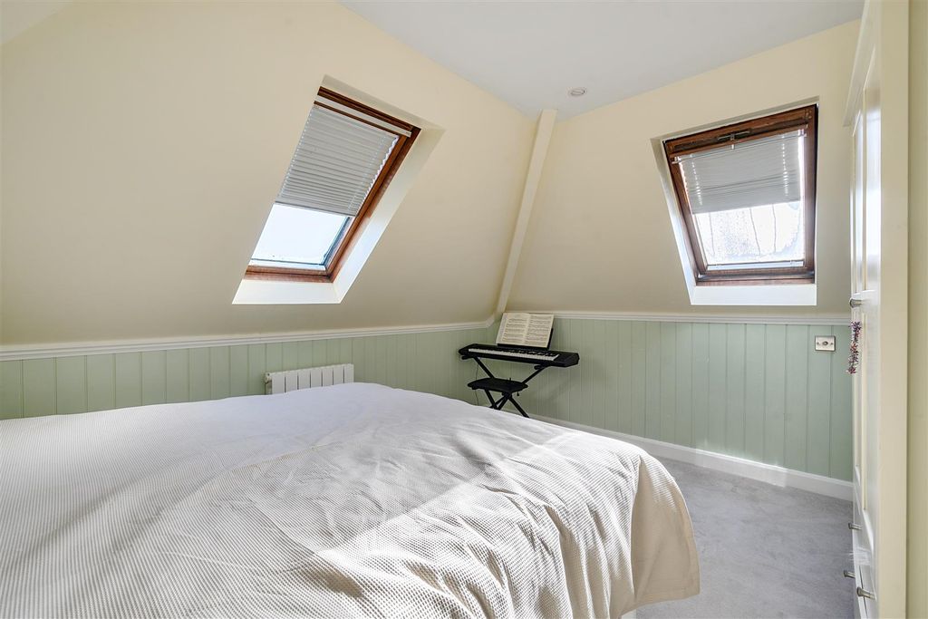 Additional image 11 of 3 bed flat for saleChisenbury Court, East Chisenbury, Pewsey SN9