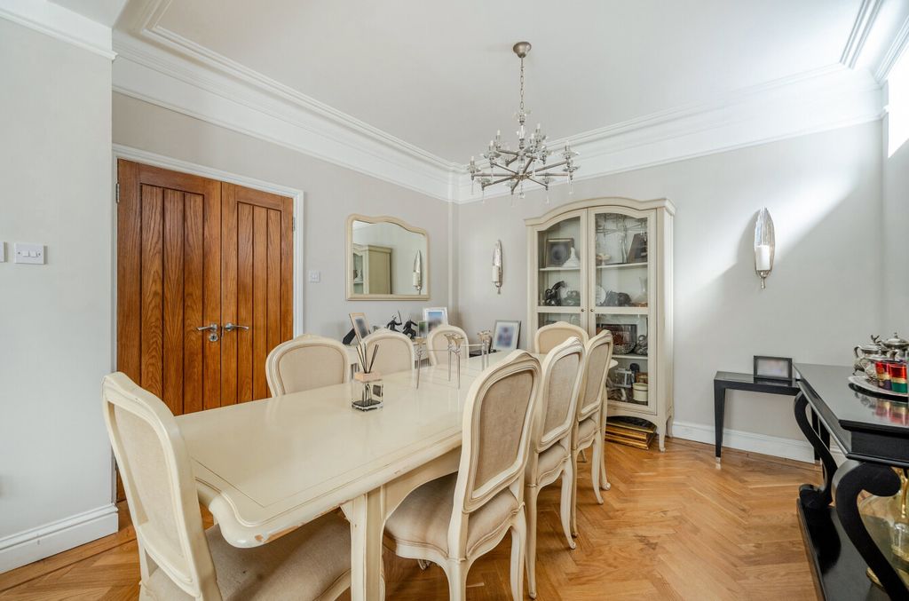 Additional image 18 of 5 bed detached house for saleThe Avenue, Camberley, Surrey GU15