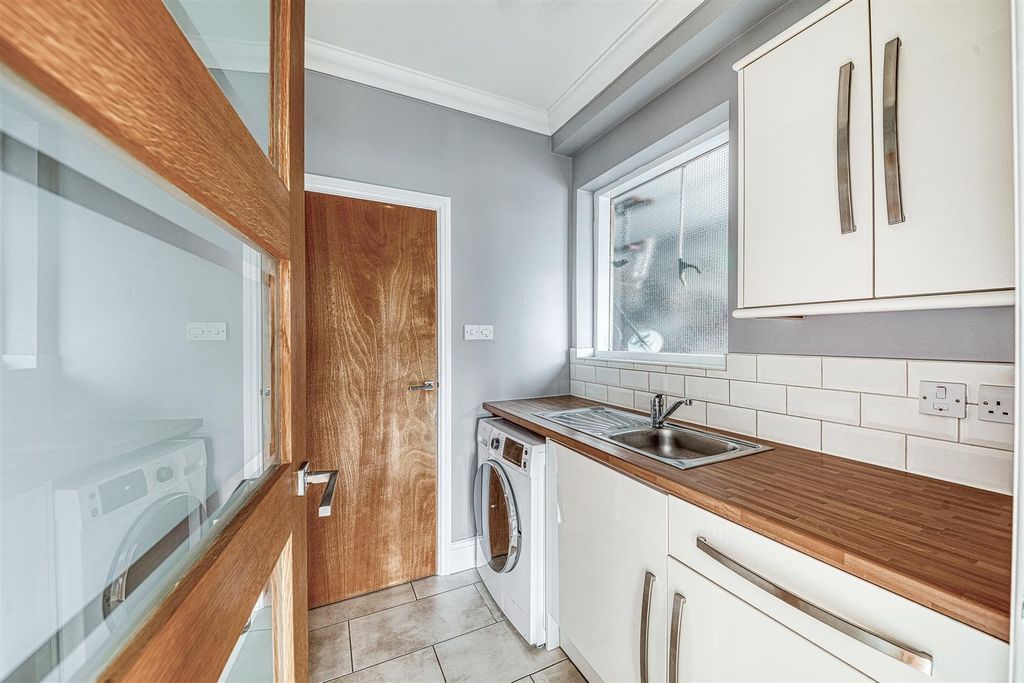 Additional image 15 of 5 bed detached house for saleBeamhill Road, Stretton, Burton-On-Trent DE13