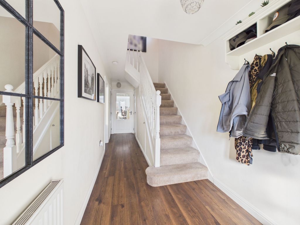Additional image 20 of 4 bed detached house for saleTelford Close, Castleford, West Yorkshire WF10