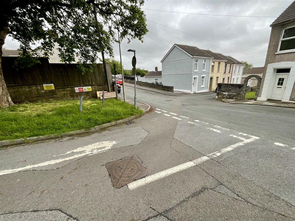 Additional image 22 of 1 bed flat for saleSunnyhill, Llanelli SA15