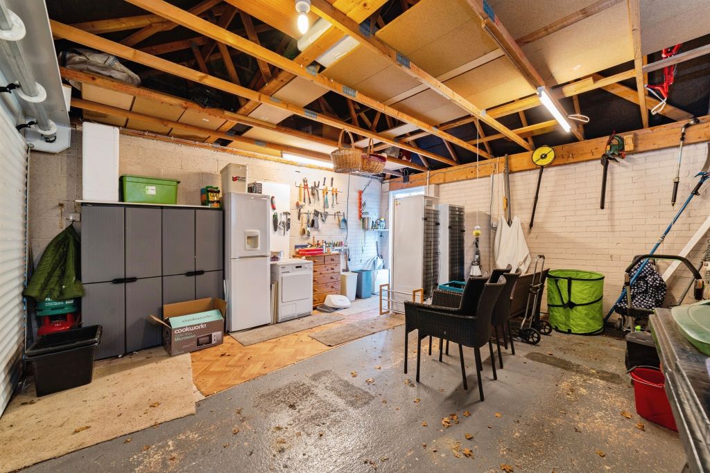 Additional image 15 of 4 bed detached house for salePlumpton Close, Chippenham SN14