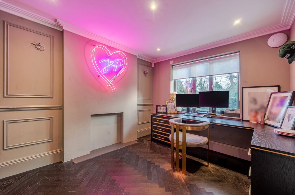 Additional image 11 of 5 bed detached house for saleLeesons Hill, Chislehurst BR7
