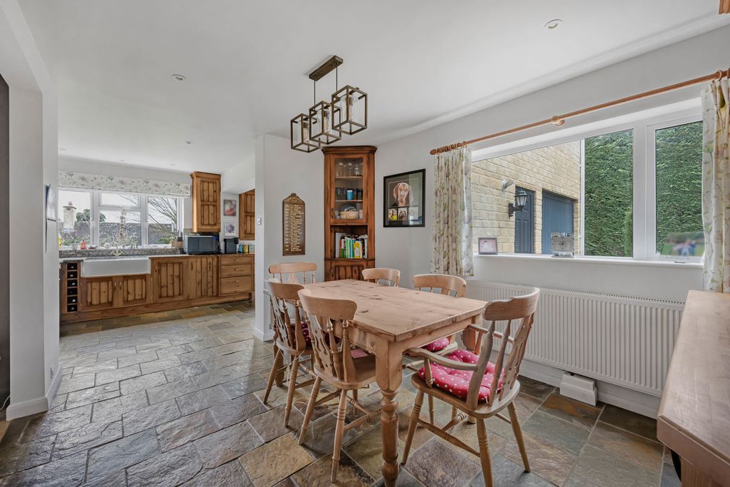 Additional image 7 of 5 bed detached house for saleBaunton Lane, Cirencester, Gloucestershire GL7