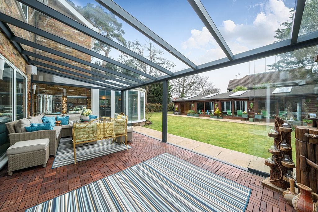 Additional image 8 of 5 bed detached house for saleHeathfield Road, Bushey WD23